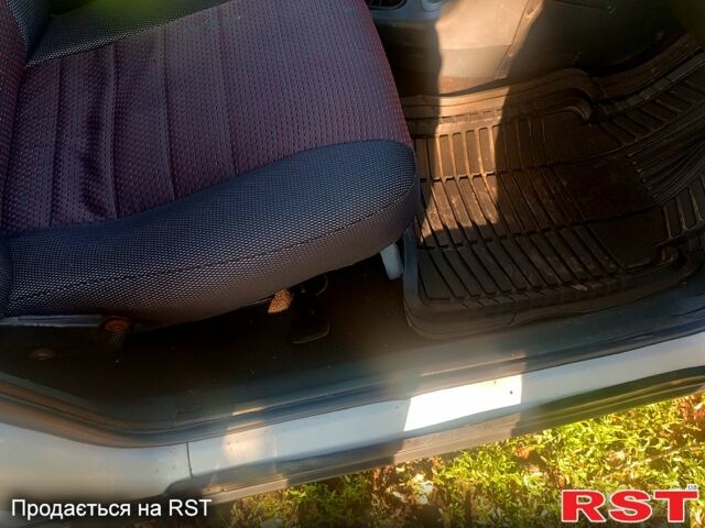 Белый Богдан 2310, объемом двигателя 1.6 л и пробегом 57 тыс. км за 3750 $, фото 11 на Automoto.ua