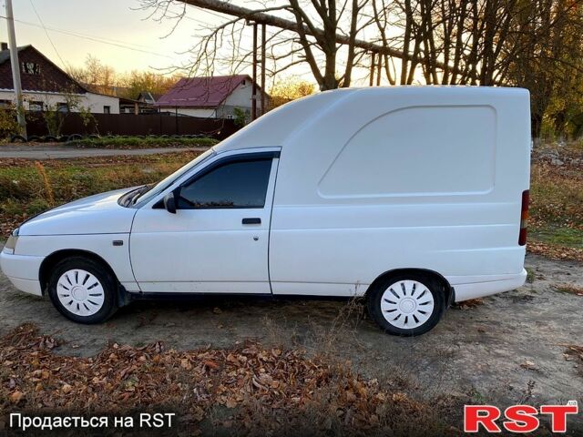 Белый Богдан 2310, объемом двигателя 1.6 л и пробегом 250 тыс. км за 2600 $, фото 2 на Automoto.ua