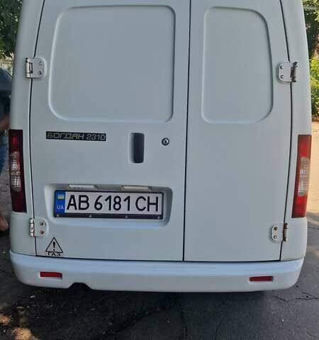 Белый Богдан 2310, объемом двигателя 1.6 л и пробегом 145 тыс. км за 2100 $, фото 2 на Automoto.ua