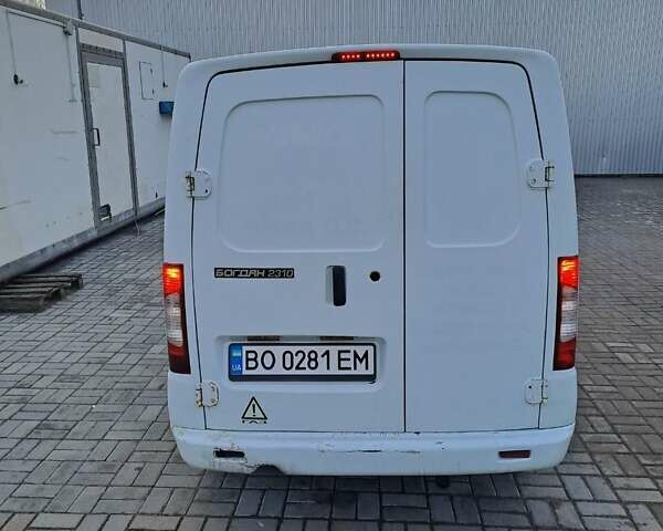 Белый Богдан 2310, объемом двигателя 1.6 л и пробегом 308 тыс. км за 1800 $, фото 5 на Automoto.ua