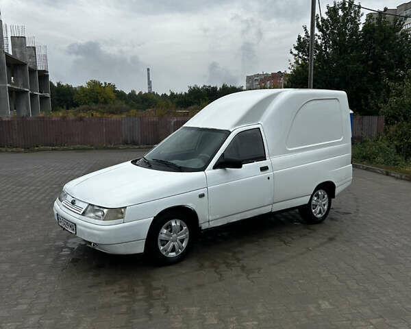 Белый Богдан 2310, объемом двигателя 1.6 л и пробегом 200 тыс. км за 1350 $, фото 4 на Automoto.ua