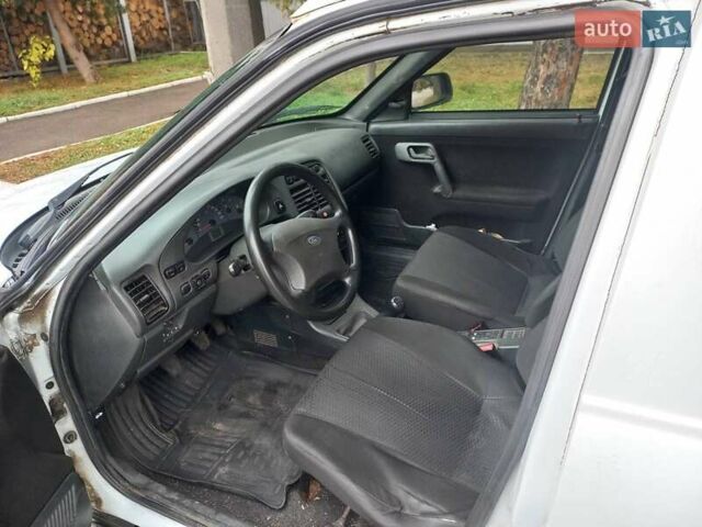 Белый Богдан 2310, объемом двигателя 1.6 л и пробегом 218 тыс. км за 1800 $, фото 14 на Automoto.ua