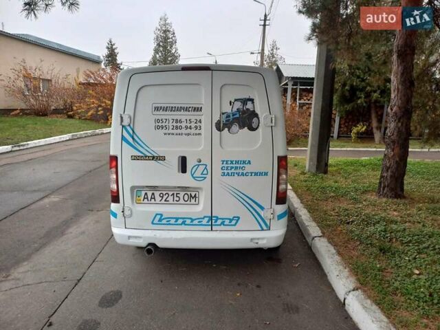 Белый Богдан 2310, объемом двигателя 1.6 л и пробегом 218 тыс. км за 1800 $, фото 5 на Automoto.ua