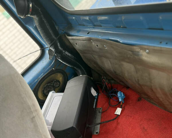 Синий Богдан 2310, объемом двигателя 4.6 л и пробегом 318 тыс. км за 8000 $, фото 23 на Automoto.ua