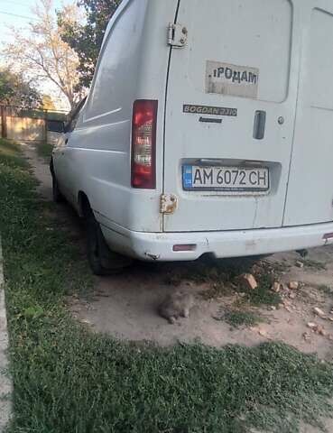 Белый Богдан 23101, объемом двигателя 1.6 л и пробегом 370 тыс. км за 1600 $, фото 7 на Automoto.ua