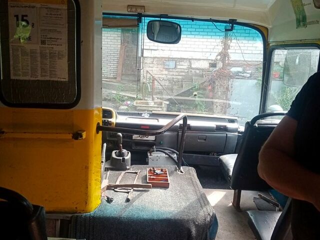 Желтый Богдан А 091, объемом двигателя 4.6 л и пробегом 238 тыс. км за 2500 $, фото 3 на Automoto.ua