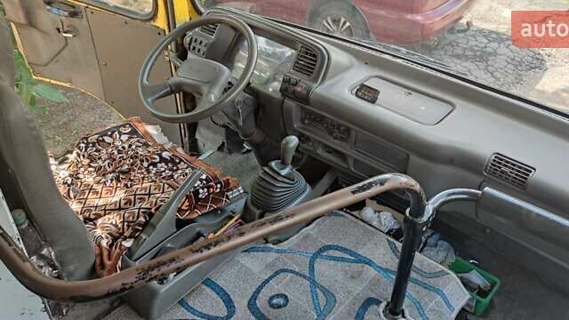Желтый Богдан А 091, объемом двигателя 4.6 л и пробегом 700 тыс. км за 1700 $, фото 12 на Automoto.ua