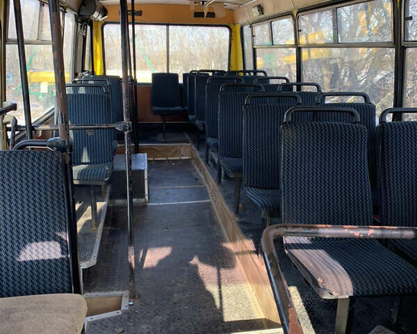 Желтый Богдан А 091, объемом двигателя 4.6 л и пробегом 250 тыс. км за 2600 $, фото 4 на Automoto.ua