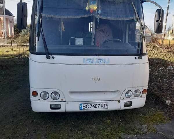 Белый Богдан А 092, объемом двигателя 4.6 л и пробегом 320 тыс. км за 4300 $, фото 1 на Automoto.ua
