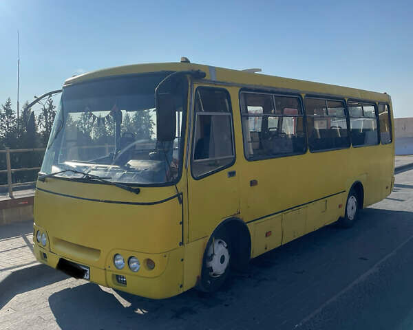 Желтый Богдан А 092, объемом двигателя 4.57 л и пробегом 2 тыс. км за 3250 $, фото 1 на Automoto.ua