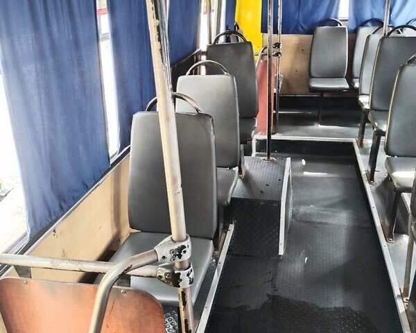 Желтый Богдан А 092, объемом двигателя 4.57 л и пробегом 400 тыс. км за 3500 $, фото 13 на Automoto.ua