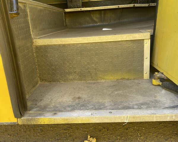 Жовтий Богдан А-092, об'ємом двигуна 4.57 л та пробігом 315 тис. км за 4700 $, фото 4 на Automoto.ua