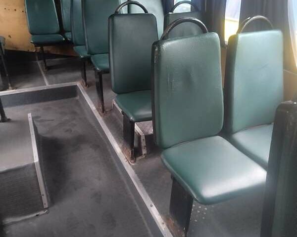 Желтый Богдан А 092, объемом двигателя 4.57 л и пробегом 700 тыс. км за 4700 $, фото 7 на Automoto.ua