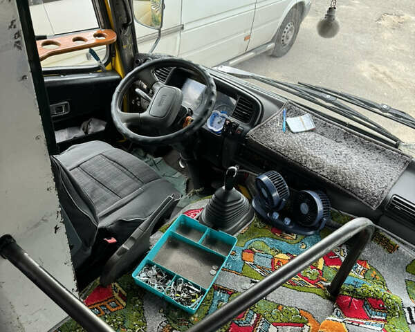 Желтый Богдан А 092, объемом двигателя 4.57 л и пробегом 350 тыс. км за 6500 $, фото 7 на Automoto.ua
