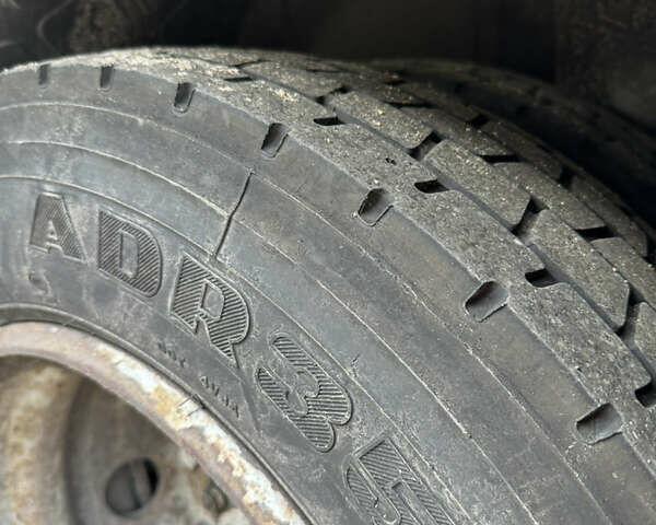 Желтый Богдан А 092, объемом двигателя 4.57 л и пробегом 350 тыс. км за 6500 $, фото 1 на Automoto.ua