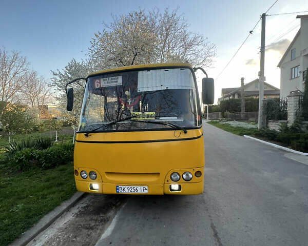 Желтый Богдан А 092, объемом двигателя 4.57 л и пробегом 5 тыс. км за 3700 $, фото 10 на Automoto.ua