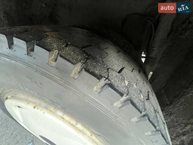 Желтый Богдан А 092, объемом двигателя 4.57 л и пробегом 5 тыс. км за 3700 $, фото 12 на Automoto.ua