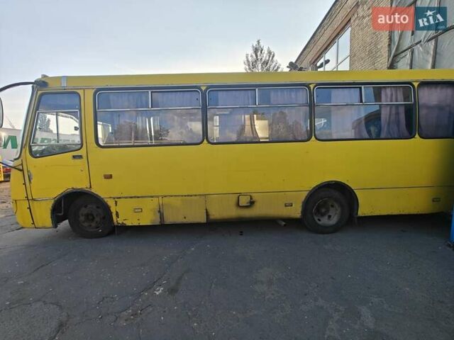 Желтый Богдан А 092, объемом двигателя 4.57 л и пробегом 606 тыс. км за 4100 $, фото 2 на Automoto.ua