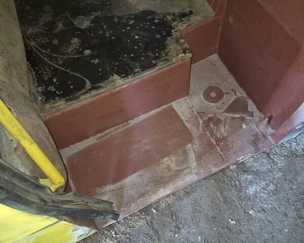 Желтый Богдан А 092, объемом двигателя 4.6 л и пробегом 60 тыс. км за 14500 $, фото 11 на Automoto.ua