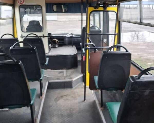 Желтый Богдан А 092, объемом двигателя 4.57 л и пробегом 450 тыс. км за 8000 $, фото 3 на Automoto.ua