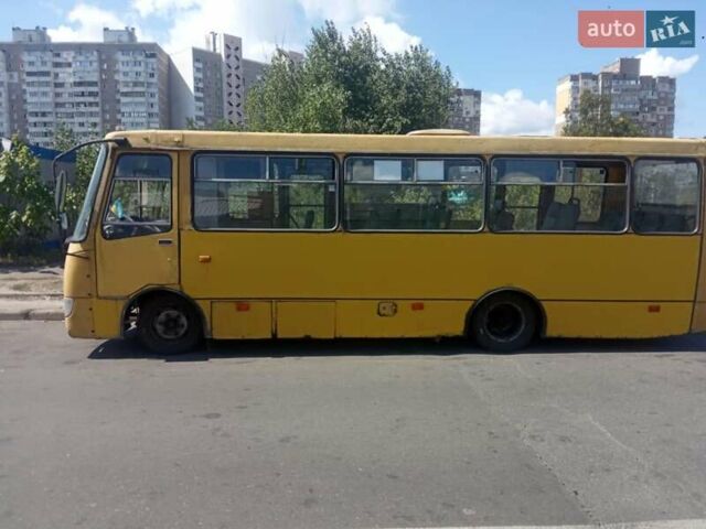 Желтый Богдан А 092, объемом двигателя 4.57 л и пробегом 800 тыс. км за 3200 $, фото 3 на Automoto.ua