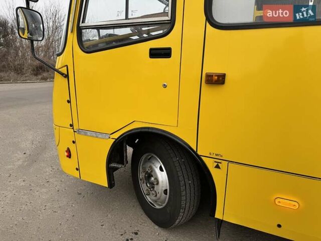 Желтый Богдан А 092, объемом двигателя 4.57 л и пробегом 333 тыс. км за 14500 $, фото 4 на Automoto.ua