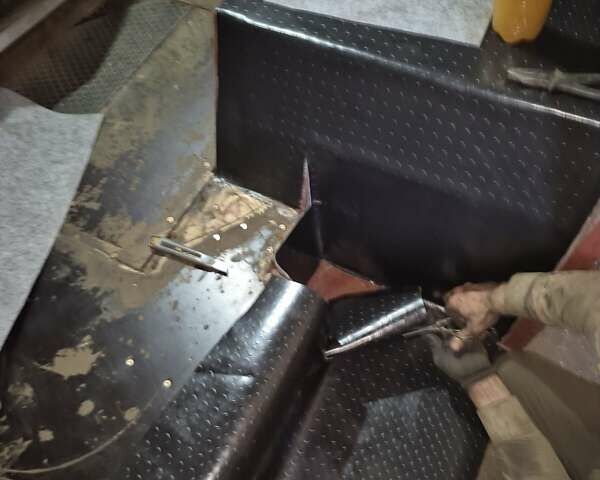 Желтый Богдан А 092, объемом двигателя 4.6 л и пробегом 60 тыс. км за 14500 $, фото 9 на Automoto.ua