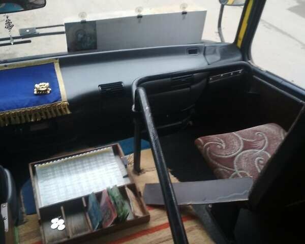 Желтый Богдан А 092, объемом двигателя 4.6 л и пробегом 130 тыс. км за 6700 $, фото 3 на Automoto.ua