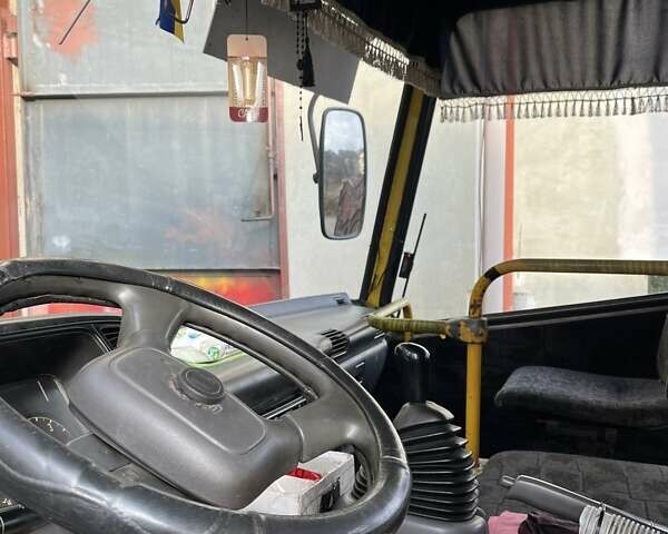 Желтый Богдан А 092, объемом двигателя 4.57 л и пробегом 800 тыс. км за 7900 $, фото 6 на Automoto.ua