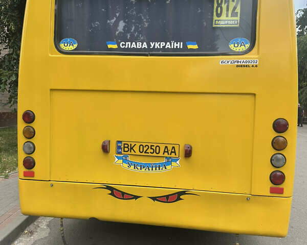 Богдан А 092 2008 в Киеве на Automoto.ua Желтый Богдан А 092, объемом двигателя 4.57 л и пробегом 200 тыс. км за 12000 $, фото 2 на Automoto.ua