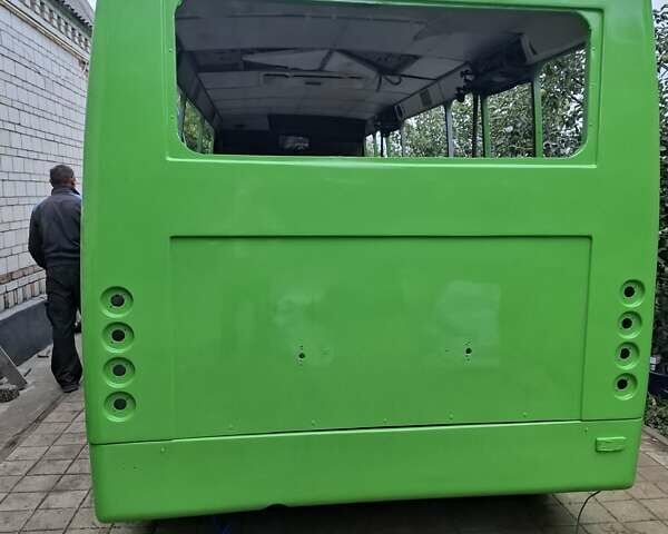 Зеленый Богдан А 092, объемом двигателя 4.57 л и пробегом 100 тыс. км за 10500 $, фото 5 на Automoto.ua