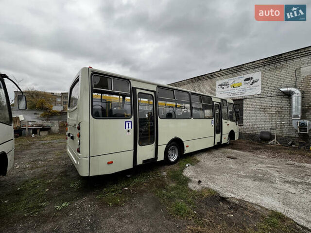 Богдан А-093 2012 у Києві на Automoto.ua Бежевий Богдан А-093, об'ємом двигуна 4.57 л та пробігом 350 тис. км за 11000 $, фото 5 на Automoto.ua