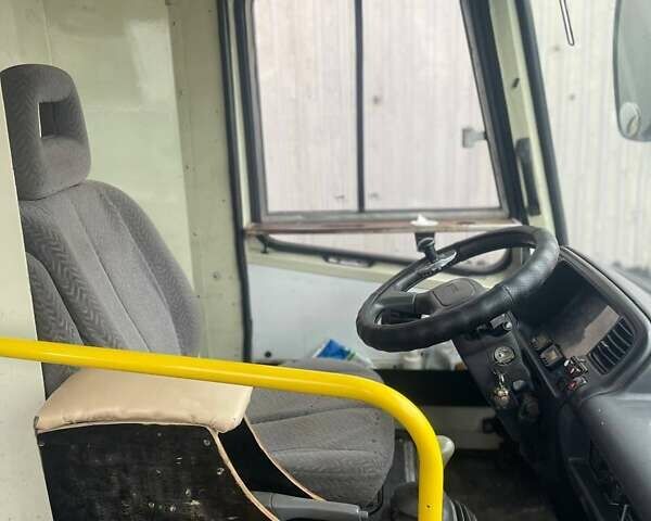 Бежевый Богдан А 093, объемом двигателя 4.8 л и пробегом 300 тыс. км за 22500 $, фото 17 на Automoto.ua