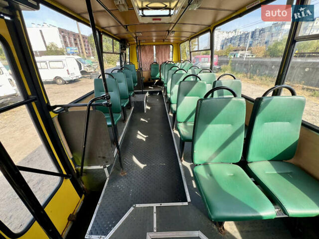 Желтый Богдан А-09302, объемом двигателя 4.57 л и пробегом 412 тыс. км за 10800 $, фото 9 на Automoto.ua