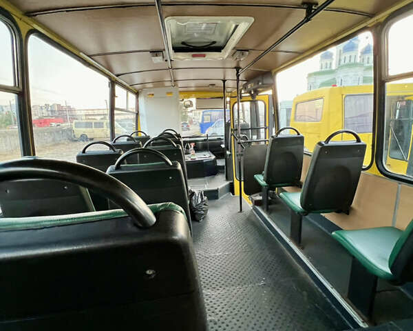 Желтый Богдан А-09302, объемом двигателя 4.57 л и пробегом 412 тыс. км за 10800 $, фото 11 на Automoto.ua