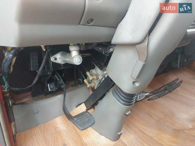 Красный Богдан ДФ, объемом двигателя 3.9 л и пробегом 51 тыс. км за 9200 $, фото 11 на Automoto.ua