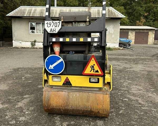 Бомаг BW 120AD-4 Roller 2004 в Днепре (Днепропетровске) на Automoto.ua Желтый Бомаг BW 120AD-4 Roller, объемом двигателя 0 л и пробегом 0 тыс. км за 18000 $, фото 3 на Automoto.ua