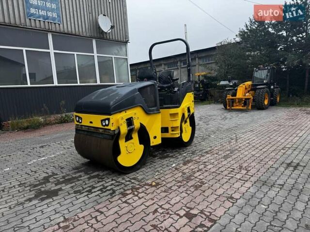 Бомаг BW 135AD 2013 в Львове на Automoto.ua Желтый Бомаг BW 135AD, объемом двигателя 0 л и пробегом 0 тыс. км за 23374 $, фото 9 на Automoto.ua