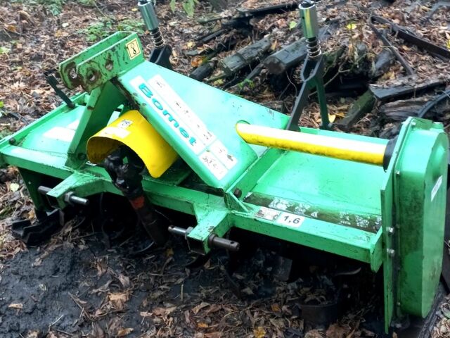 Зелений Бомет 1.6, об'ємом двигуна 0 л та пробігом 0 тис. км за 833 $, фото 1 на Automoto.ua