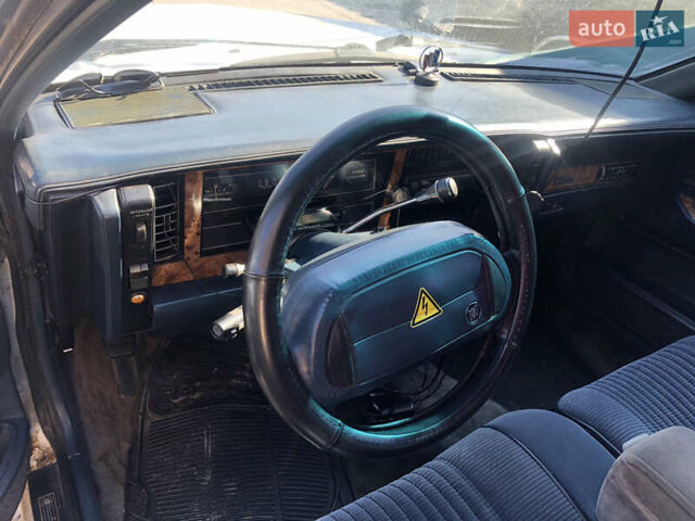 Белый Бьюик Сенчури, объемом двигателя 3.3 л и пробегом 350 тыс. км за 2000 $, фото 6 на Automoto.ua