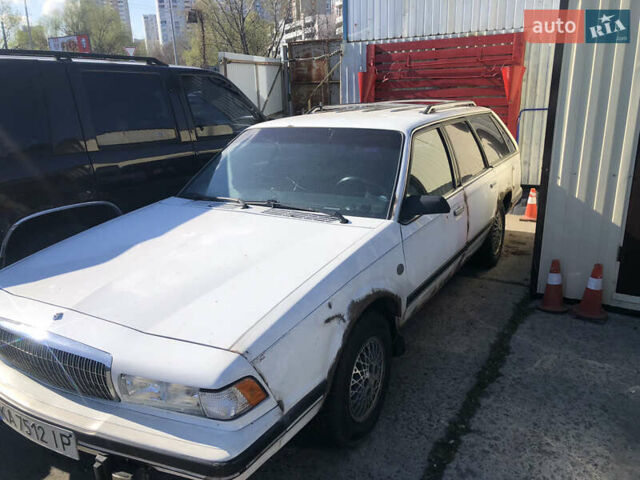 Белый Бьюик Сенчури, объемом двигателя 3.3 л и пробегом 350 тыс. км за 2000 $, фото 1 на Automoto.ua