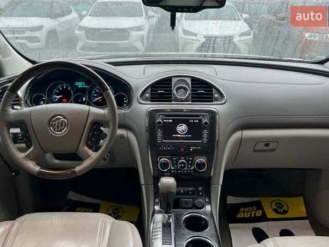 Белый Бьюик Энклейв, объемом двигателя 3.56 л и пробегом 240 тыс. км за 13800 $, фото 14 на Automoto.ua
