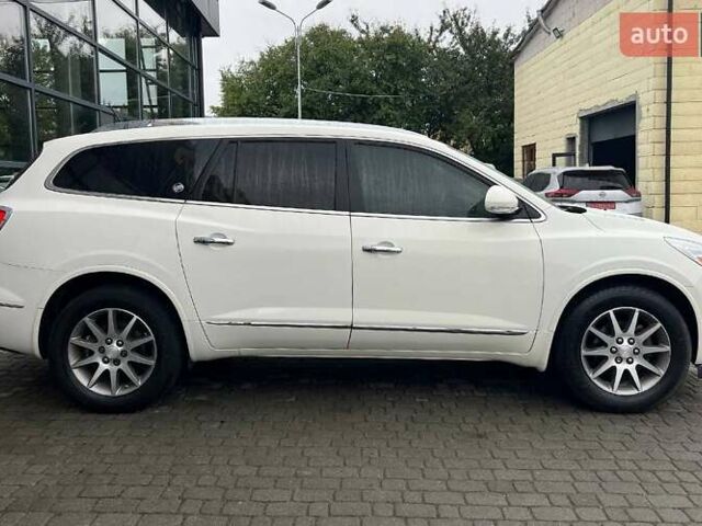 Белый Бьюик Энклейв, объемом двигателя 3.56 л и пробегом 240 тыс. км за 13800 $, фото 7 на Automoto.ua
