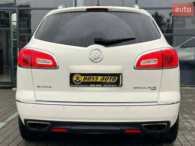 Белый Бьюик Энклейв, объемом двигателя 3.56 л и пробегом 240 тыс. км за 13800 $, фото 5 на Automoto.ua