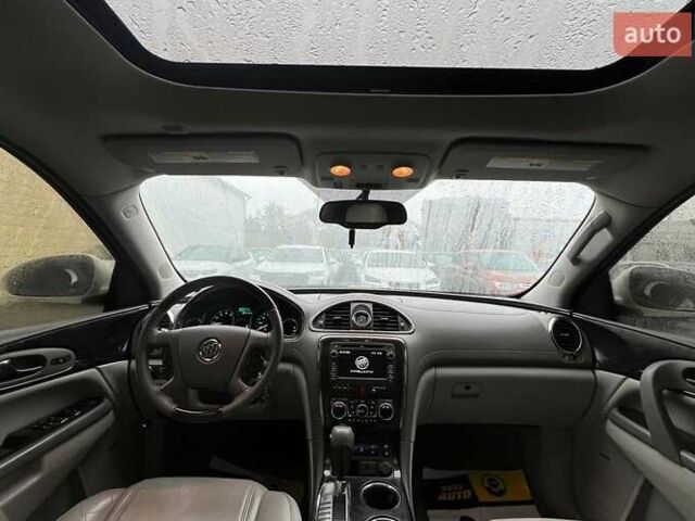 Белый Бьюик Энклейв, объемом двигателя 3.56 л и пробегом 240 тыс. км за 13800 $, фото 15 на Automoto.ua