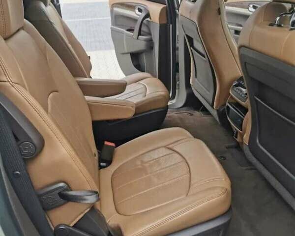 Бьюик Энклейв 2016 в Черновцах на Automoto.ua Белый Бьюик Энклейв, объемом двигателя 3.6 л и пробегом 253 тыс. км за 14900 $, фото 3 на Automoto.ua