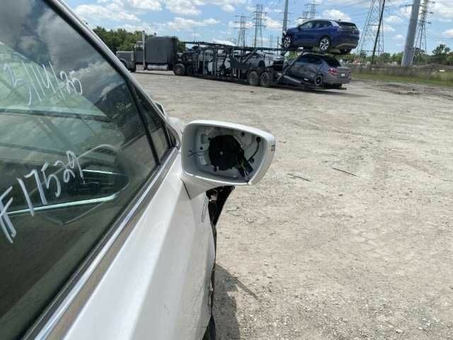 Белый Бьюик Энклейв, объемом двигателя 3.6 л и пробегом 193 тыс. км за 13957 $, фото 3 на Automoto.ua