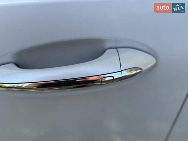 Белый Бьюик Энклейв, объемом двигателя 3.6 л и пробегом 183 тыс. км за 19900 $, фото 7 на Automoto.ua