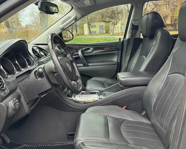 Чорний Бьюік Енклейв, об'ємом двигуна 3.56 л та пробігом 175 тис. км за 13999 $, фото 11 на Automoto.ua