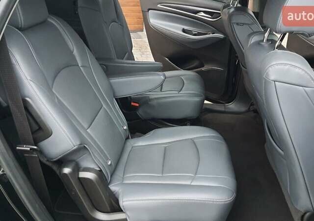 Черный Бьюик Энклейв, объемом двигателя 3.56 л и пробегом 177 тыс. км за 23000 $, фото 24 на Automoto.ua